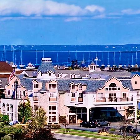 Hamilton Inn Select Beachfront Макіно-Сіті Екстер'єр фото