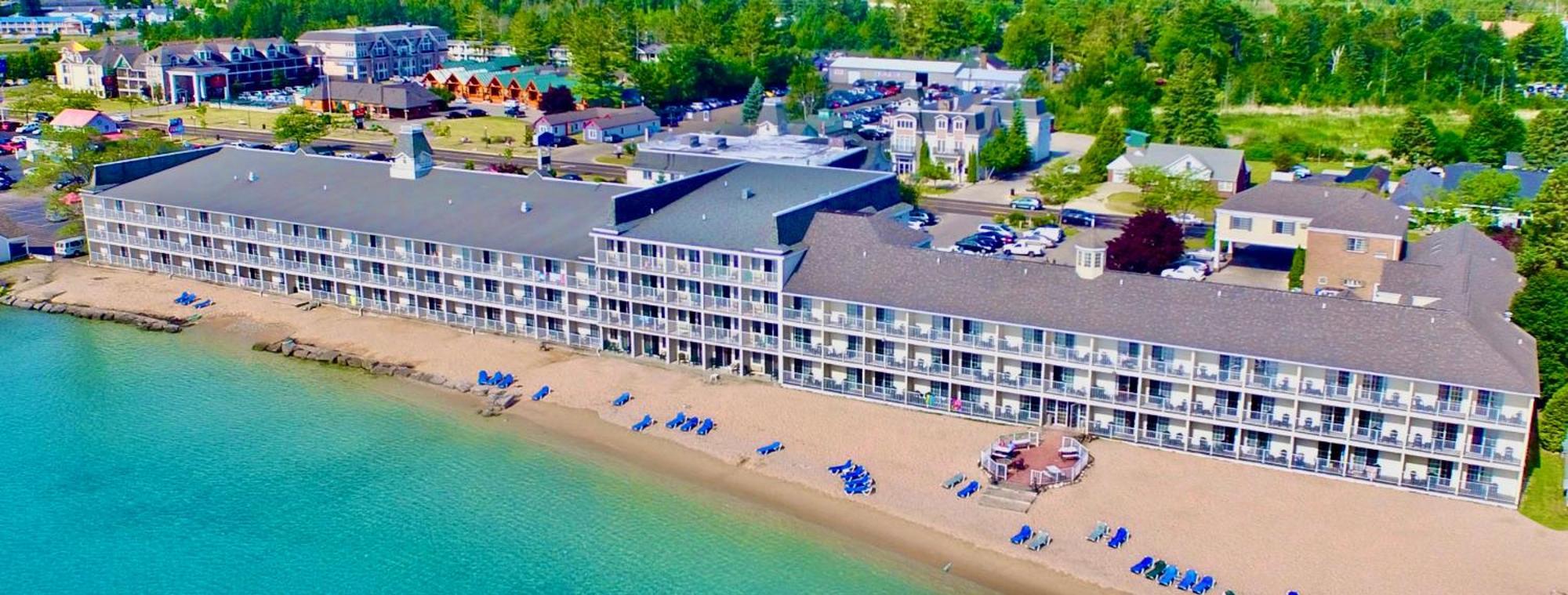 Hamilton Inn Select Beachfront Макіно-Сіті Екстер'єр фото